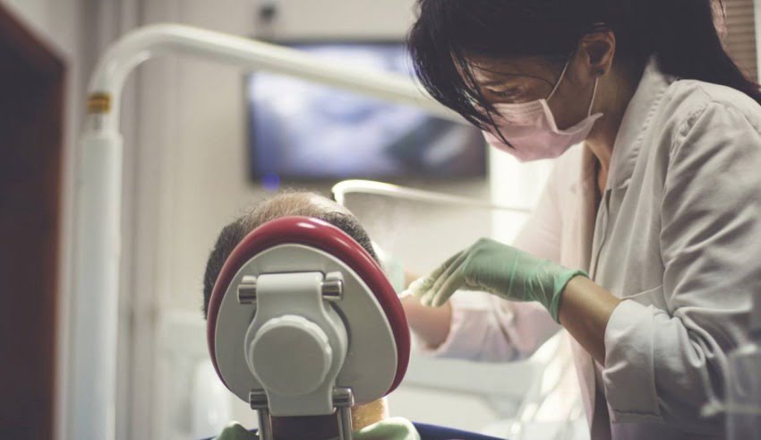 Chirurgie implantaire guid&eacute;e et imagerie
