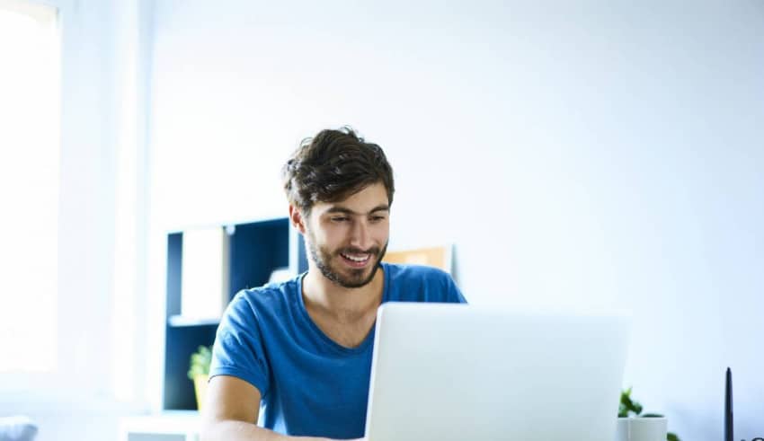 Location PC portable : analyse de cette solution pour r&eacute;duire les frais en entreprise