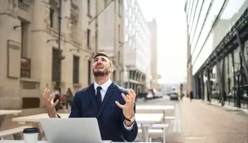 Les erreurs juridiques les plus courantes commises par les chefs d&rsquo;entreprise
