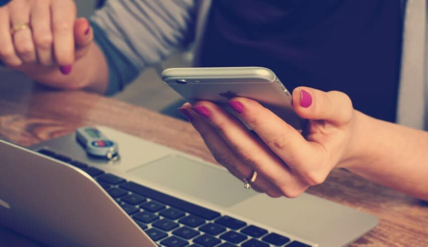 Les avantages de la gestion d’un compte bancaire en ligne&zwj;