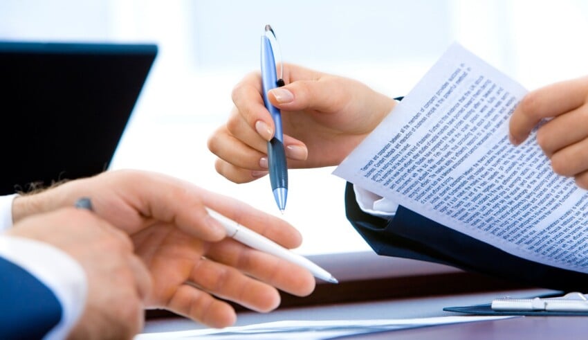 Les D&eacute;fis du Recrutement de Dirigeants dans l’&Egrave;re Num&eacute;rique : Solutions et Meilleures Pratiques