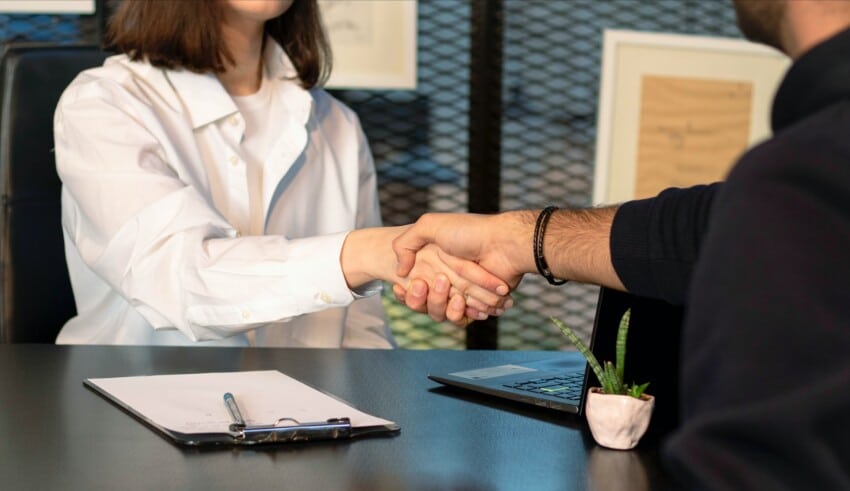 Comment choisir le bon agent dropshipping en France?