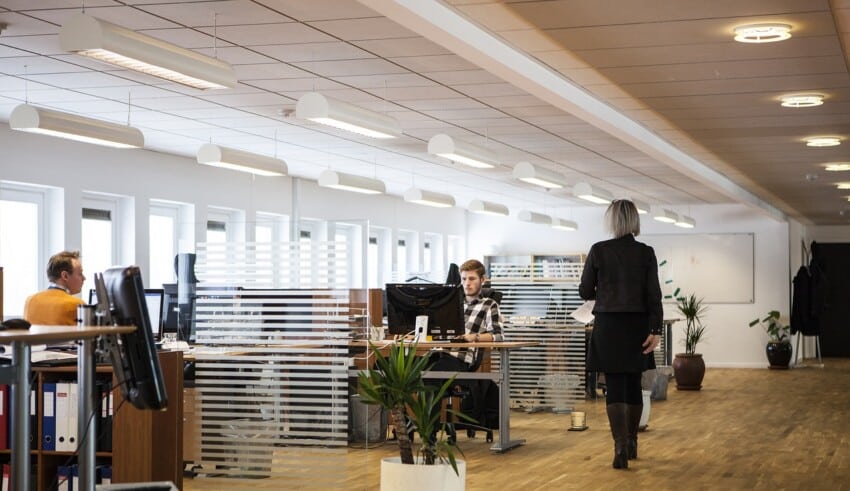 4 raisons de louer des &eacute;quipements professionnels en entreprise&nbsp;