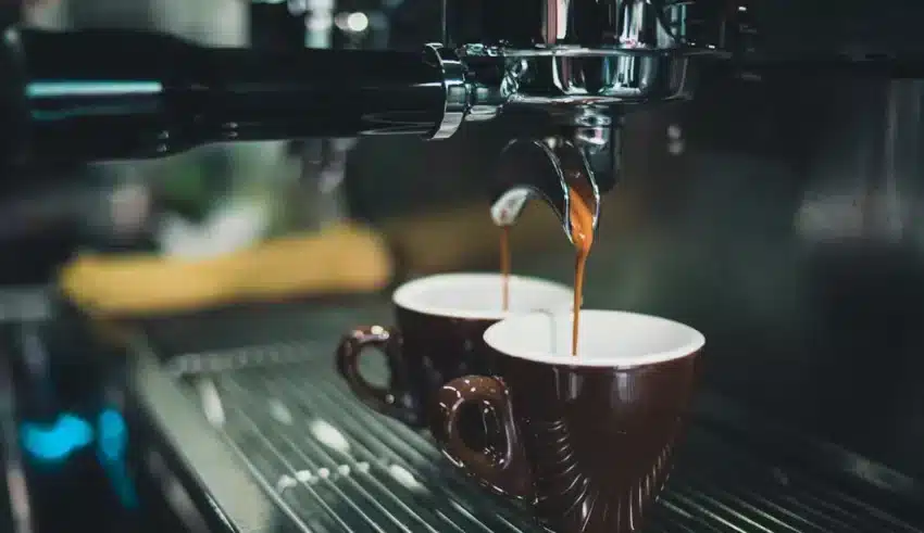Entreprise : Pourquoi installer une machine &agrave; caf&eacute;&thinsp;?