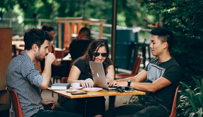 Cr&eacute;er une start-up en 4 &eacute;tapes&thinsp;!