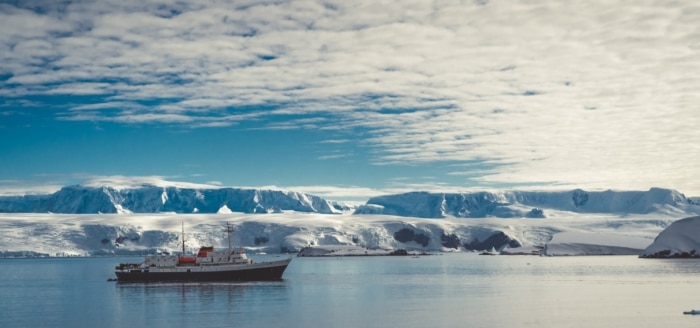 Quelle est la meilleure route de fret maritime pour r&eacute;duire les d&eacute;lais de livraison ?