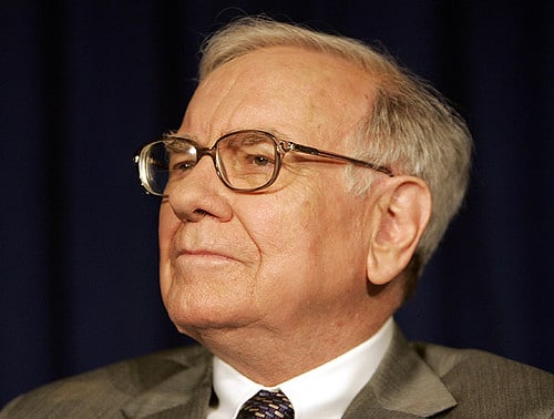 Que peuvent apprendre les investisseurs de la d&eacute;cision de Warren Buffett de vendre la moiti&eacute; des actions Apple d&eacute;tenues par Berkshire ?