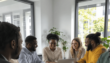 découvrez comment mypeople révolutionne la collaboration professionnelle en optimisant la communication et le travail en équipe. explorez ses fonctionnalités essentielles pour améliorer l'efficacité et la productivité au sein de votre entreprise.