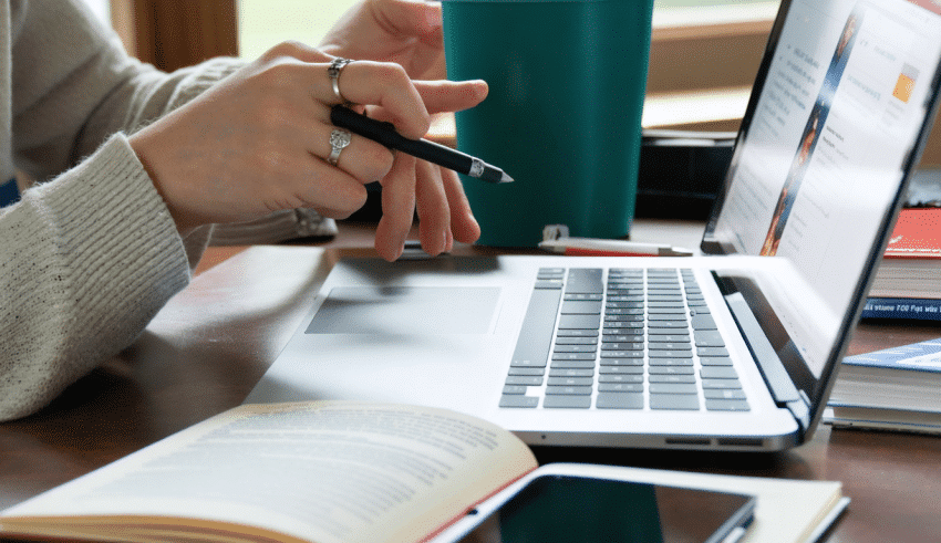 Ent 91 couvre l&rsquo;acc&egrave;s au portail acad&eacute;mique et les applications associ&eacute;es