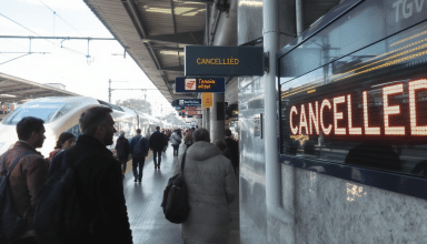 des perturbations importantes touchent la ligne tgv sud-est : plusieurs trains entre lyon et avignon sont annulés suite à un acte de vandalisme. consultez les horaires et les solutions alternatives pour vos déplacements.