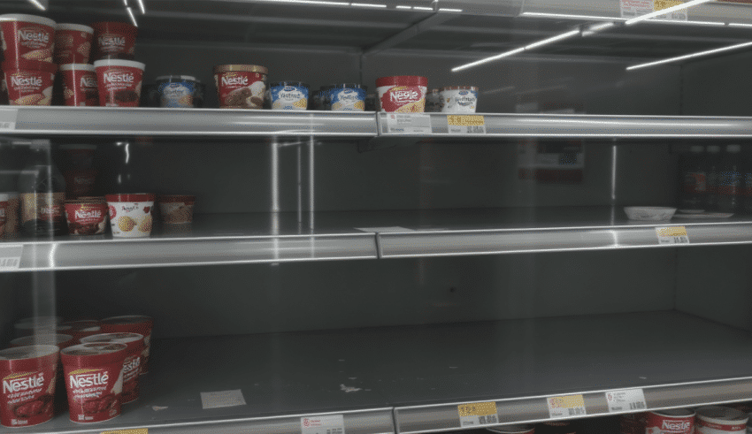 Nestl&eacute; se retire du march&eacute; des glaces et r&eacute;duit son engagement dans les eaux en bouteille