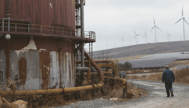 découvrez comment la transition écologique contribue à renforcer la sécurité énergétique en europe face aux défis posés par le choc pétrolier.