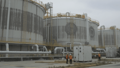 découvrez comment le conflit en iran met à l'épreuve la stratégie nationale chinoise de gestion des réserves pétrolières et ses implications pour la sécurité énergétique.