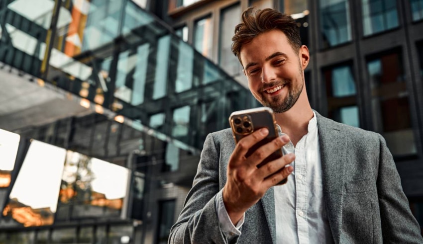 T&eacute;l&eacute;phonie VoIP : reprenez le contr&ocirc;le de vos appels professionnels