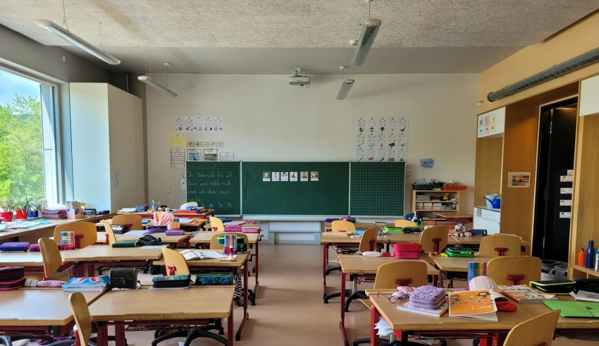 Gestion du patrimoine b&acirc;ti scolaire : comment le choix du rev&ecirc;tement de sol p&egrave;se sur le co&ucirc;t d’entretien, la s&eacute;curit&eacute; et le bien-&ecirc;tre des &eacute;l&egrave;ves &mdash; guide &agrave; destination des gestionnaires et d&eacute;cideurs des collectivit&eacute;s