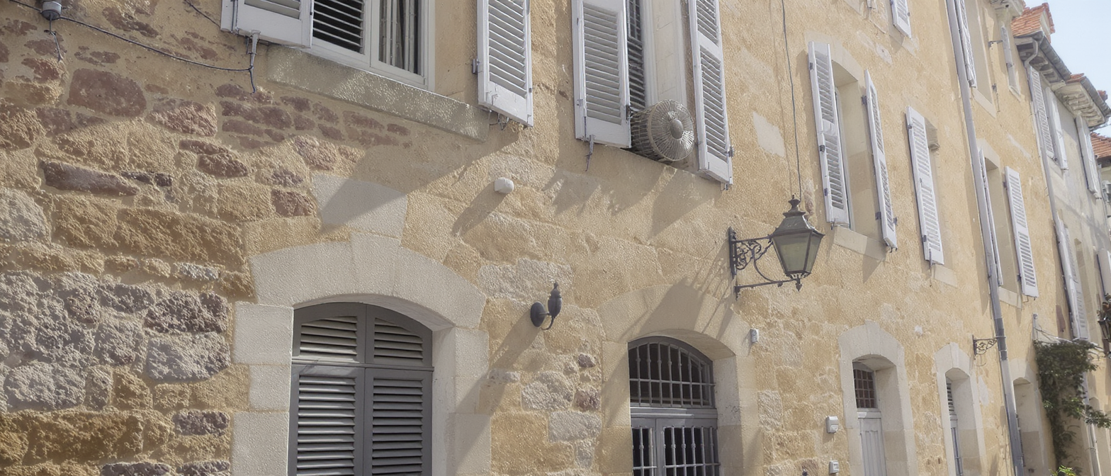 Canicule : pourquoi l&rsquo;Architecte des B&acirc;timents de France freine l&rsquo;installation de la climatisation